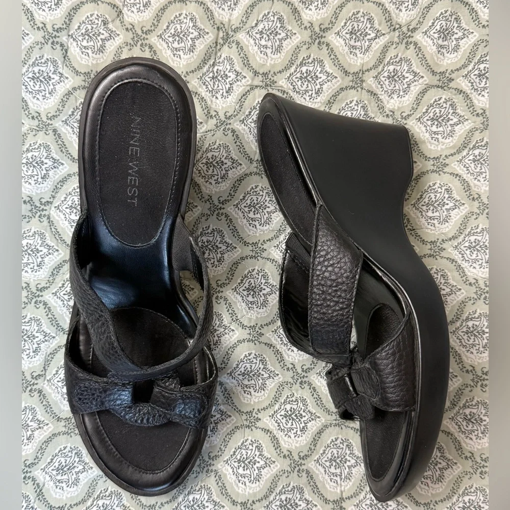 Nine West Women's Black Wedge Heels‎ Strappy Leather Women’s Size 7.5 Vintage